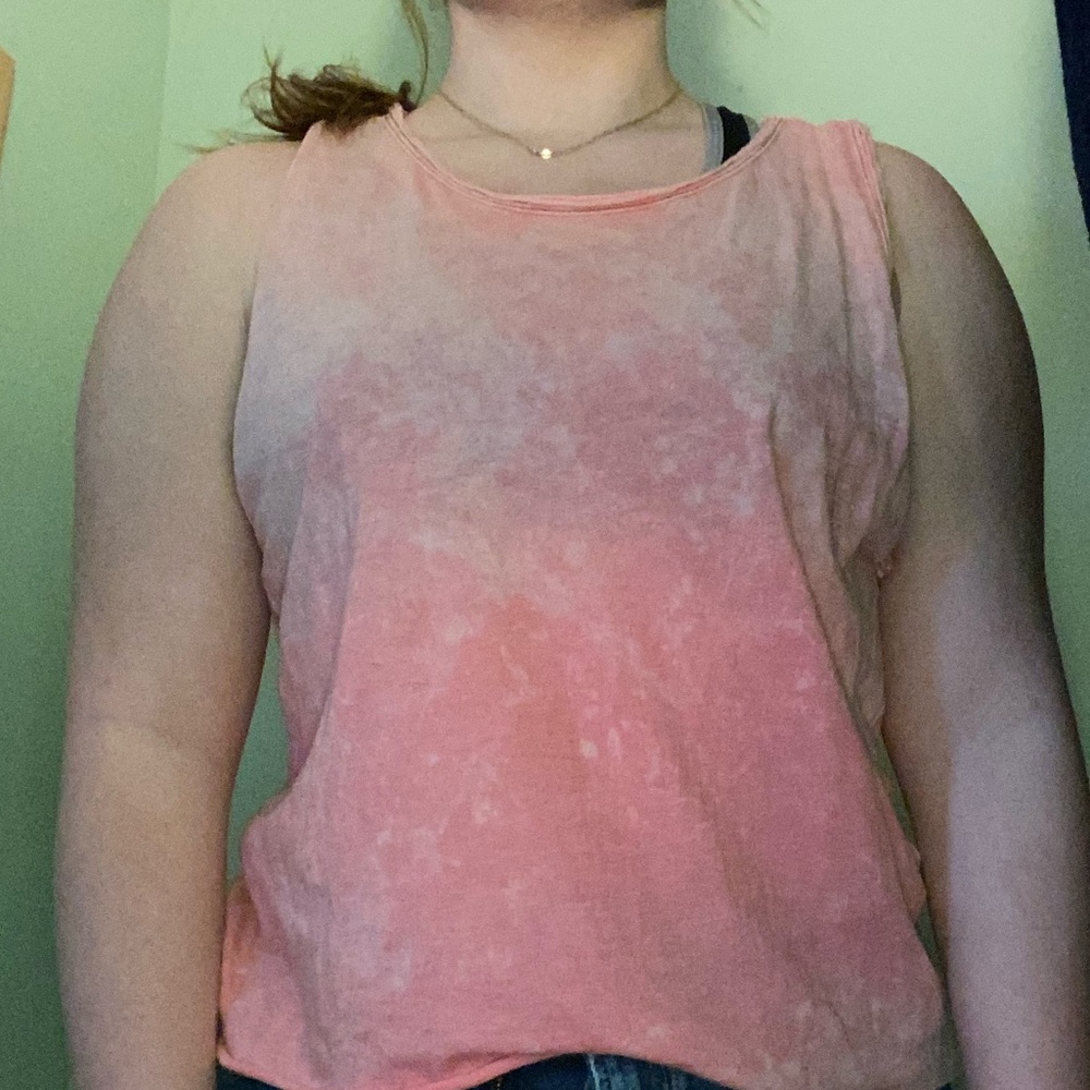 Size small dELiA*s pink and white tank